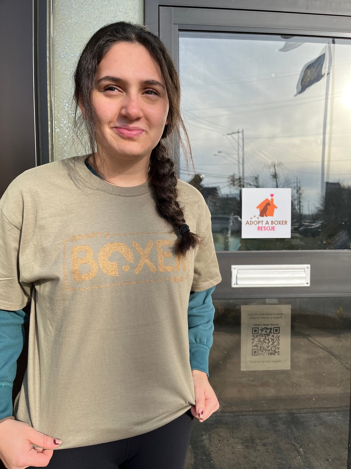 Logo tee in Tan